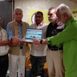 बेंगलुरूः राजस्थान पत्रकार परिषद की वेबसाइट लांच करते हुए आईजेयू की नेशनल लीडरशिप।